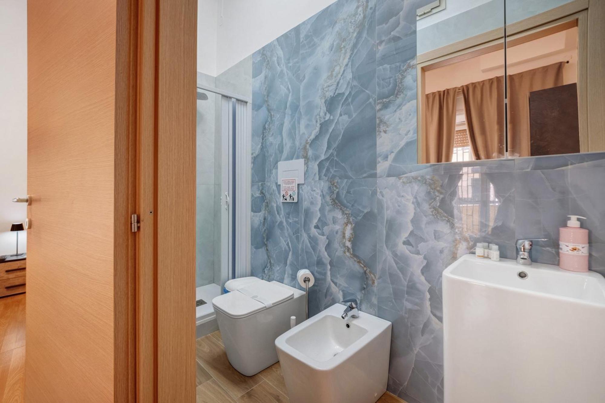 Triple Room Shower