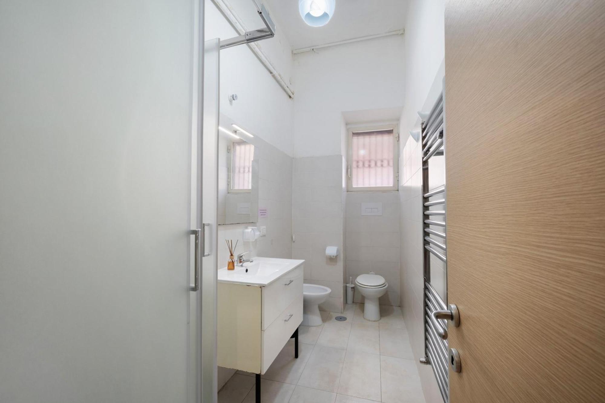 Triple Room Shower