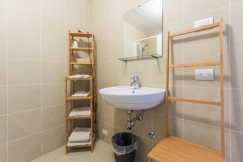Two-Bedroom Apartment,988958440:JPEG