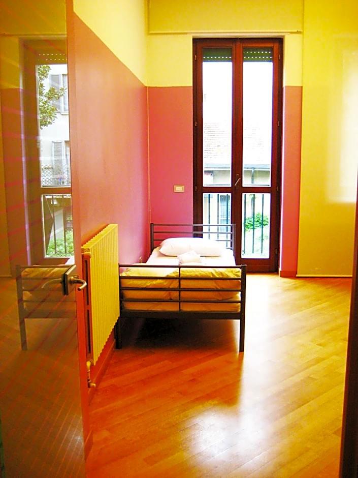 Posto Letto in Dormitorio Misto con 6 Letti