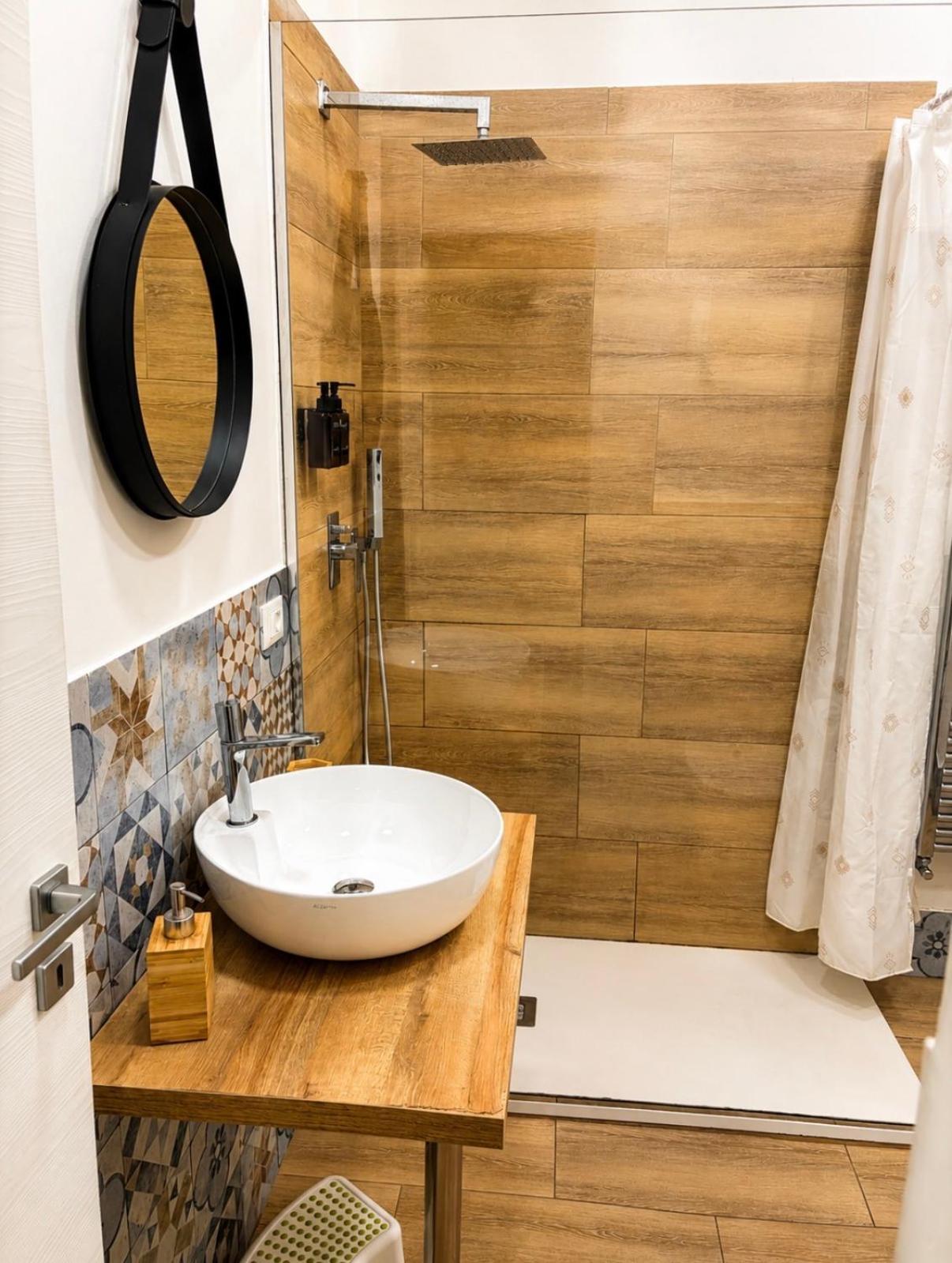 Double Room Private Bathroom