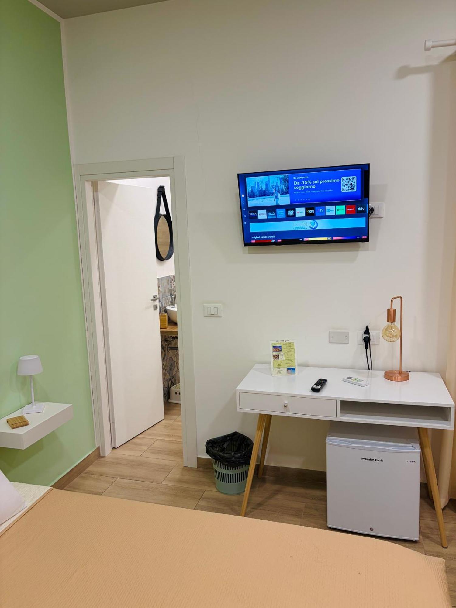 Double Room Private Bathroom