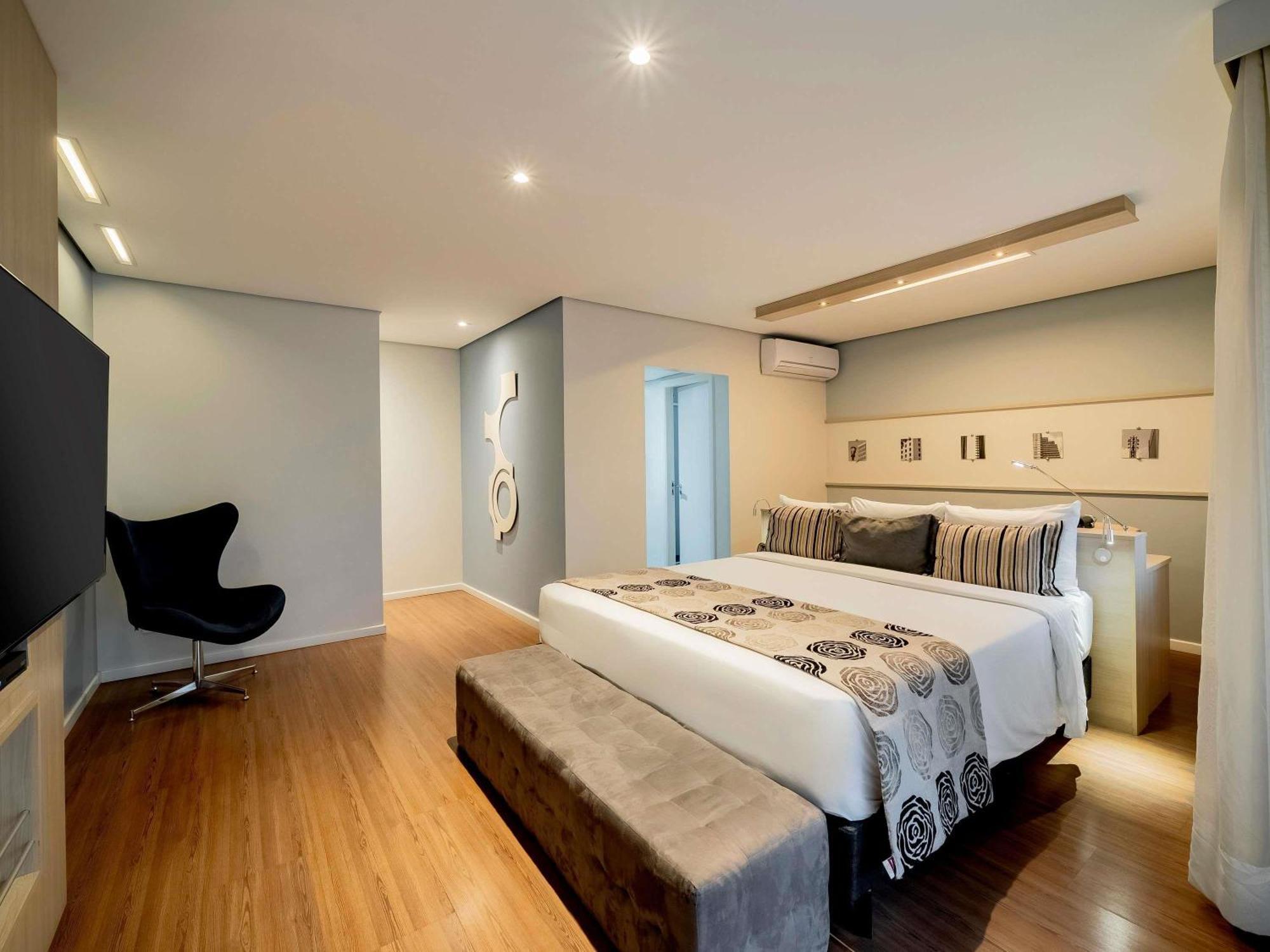 Privilege Room King Size Bed