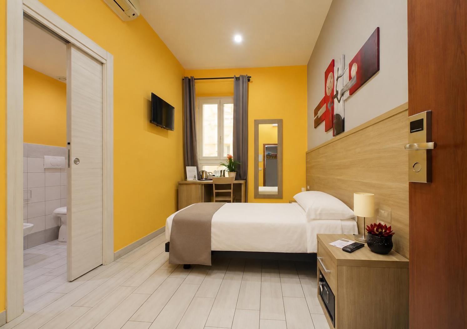 Camera Singola con Bagno Privato
