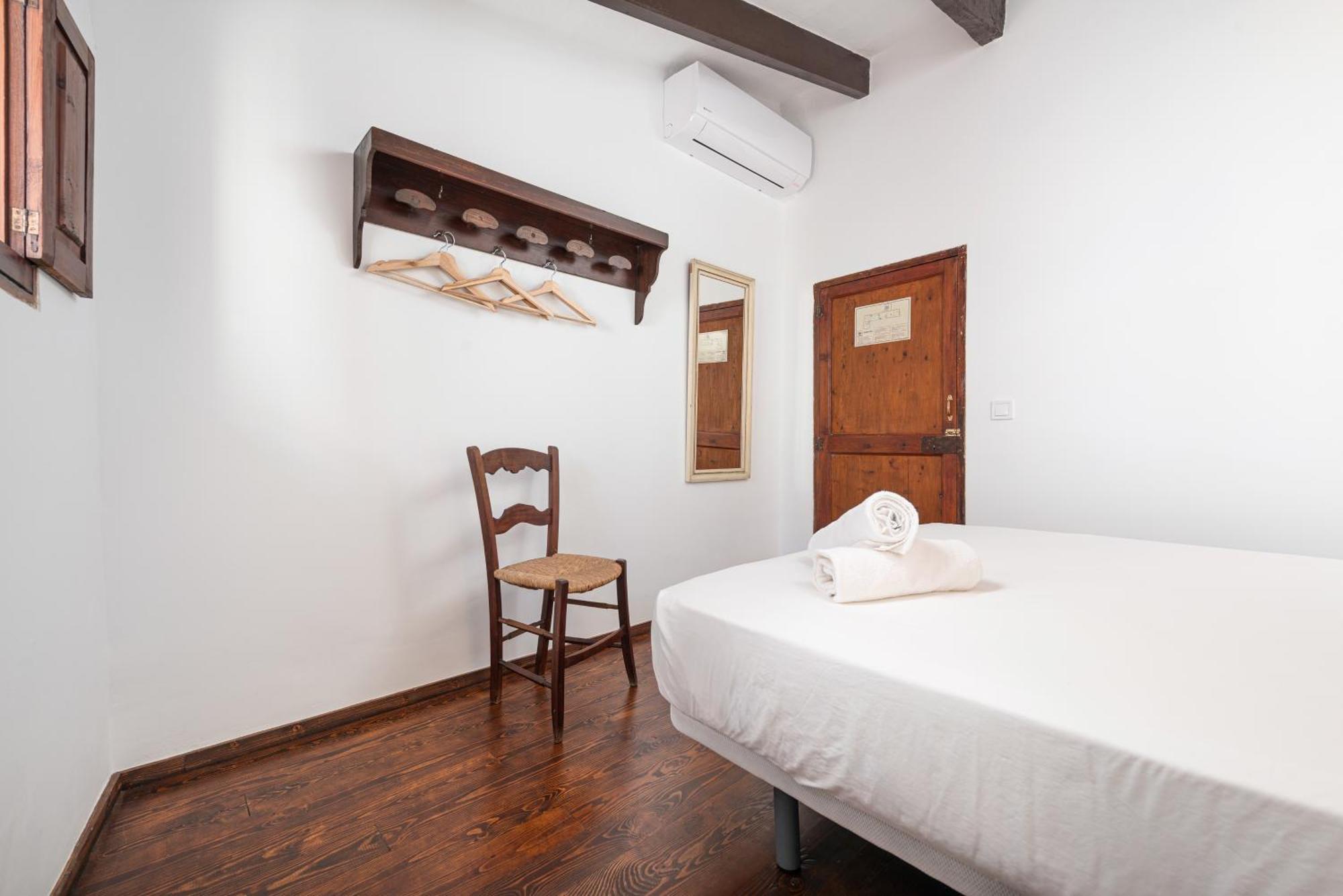 Double Room Private Bathroom