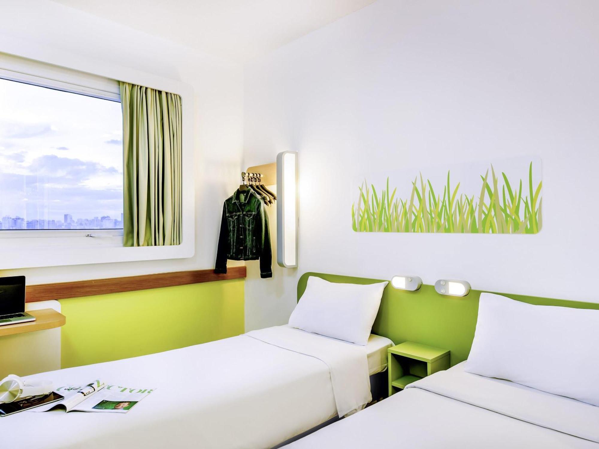 Standard Room 2 Single Beds