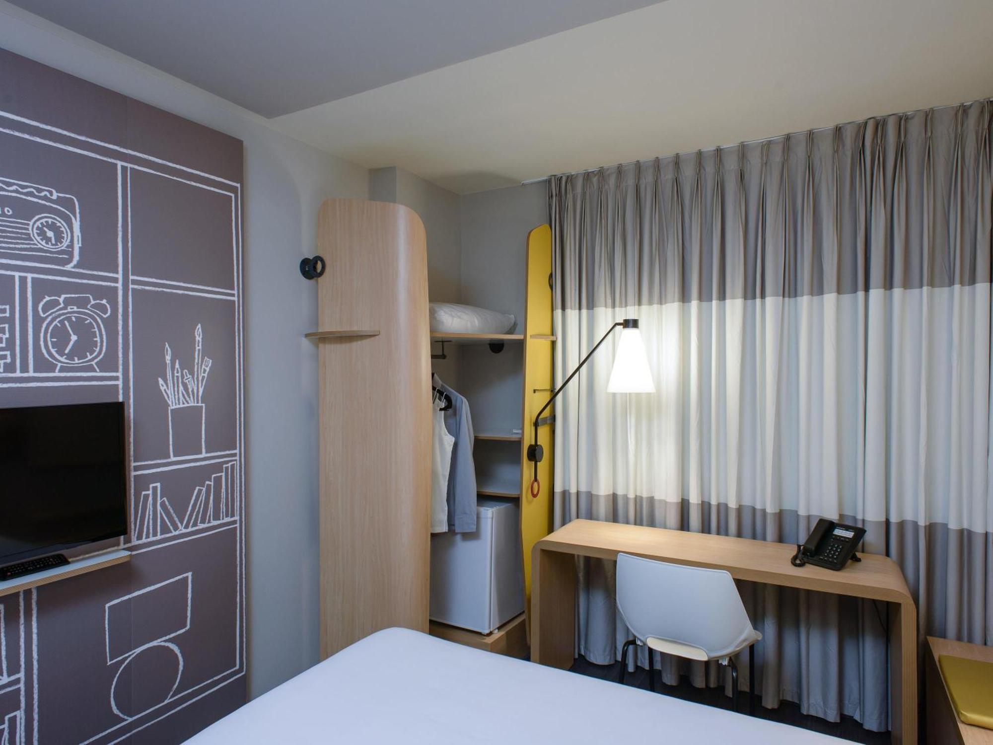 Standard Double Room City Side