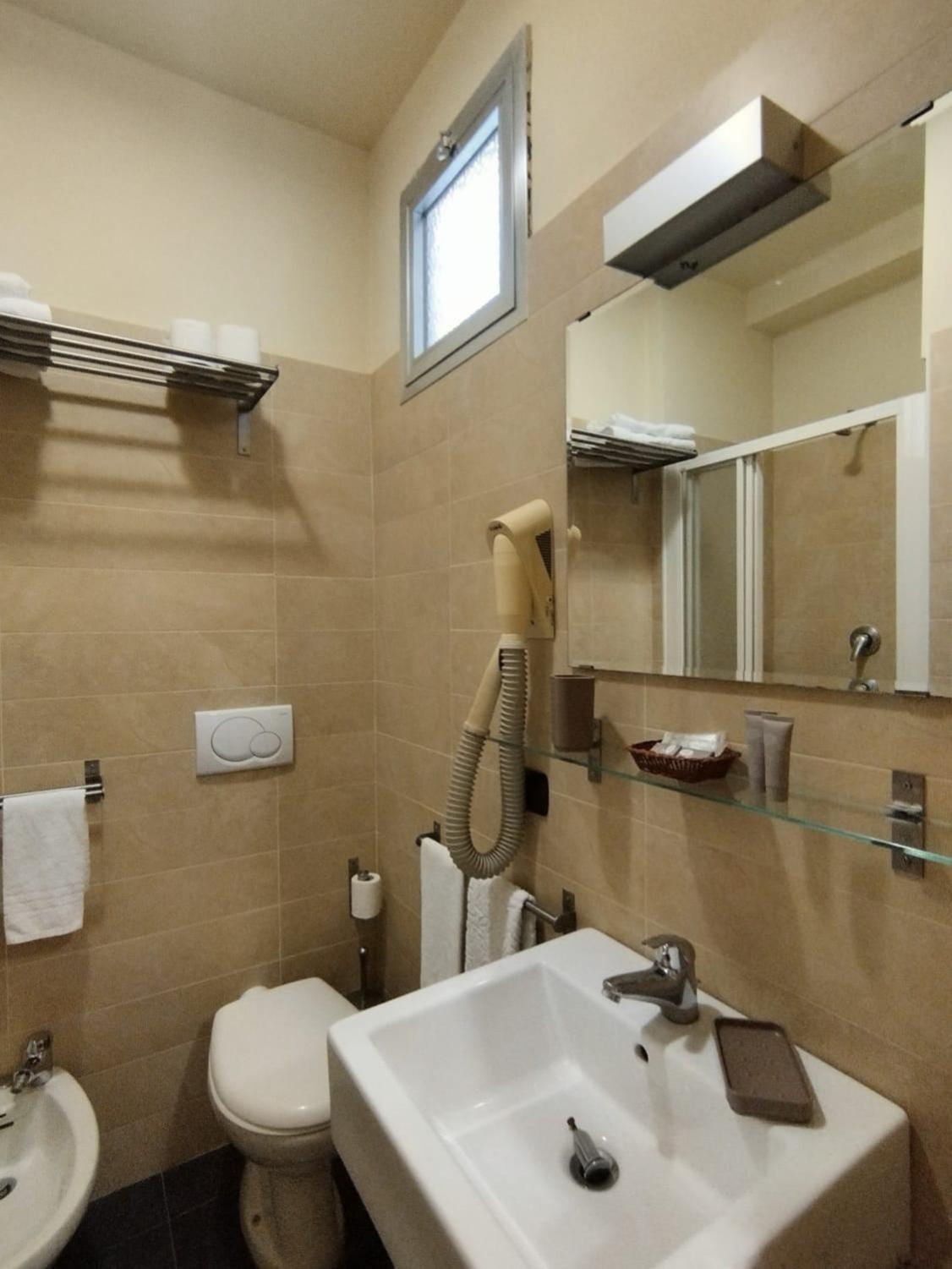 Comfort Triple Room