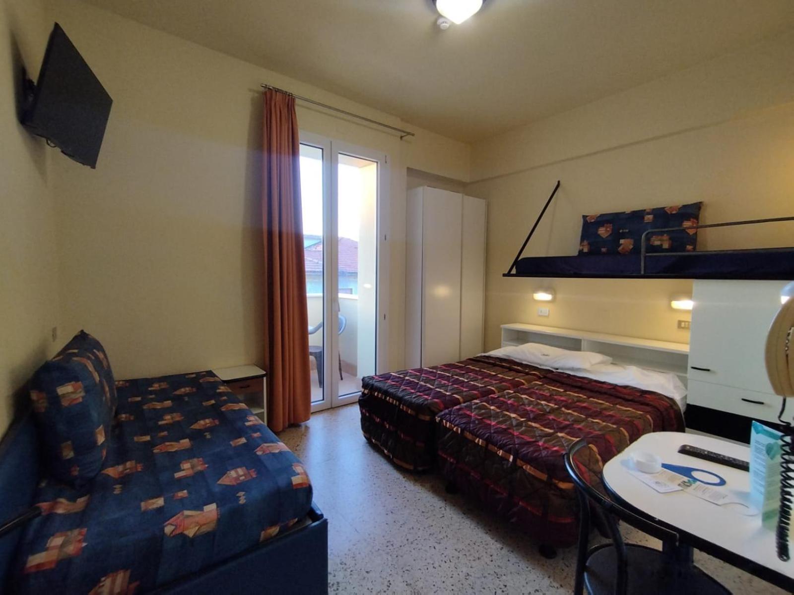 Deluxe Quadruple Room