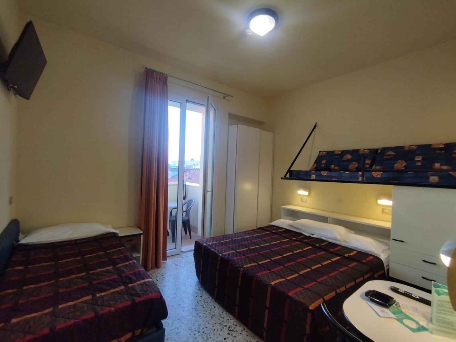 Deluxe Quadruple Room