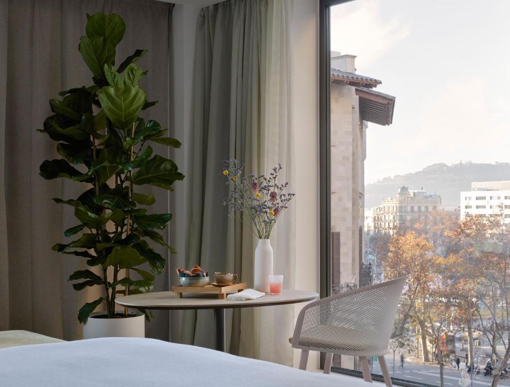 Studio ME Suite Plaza Cataluña View