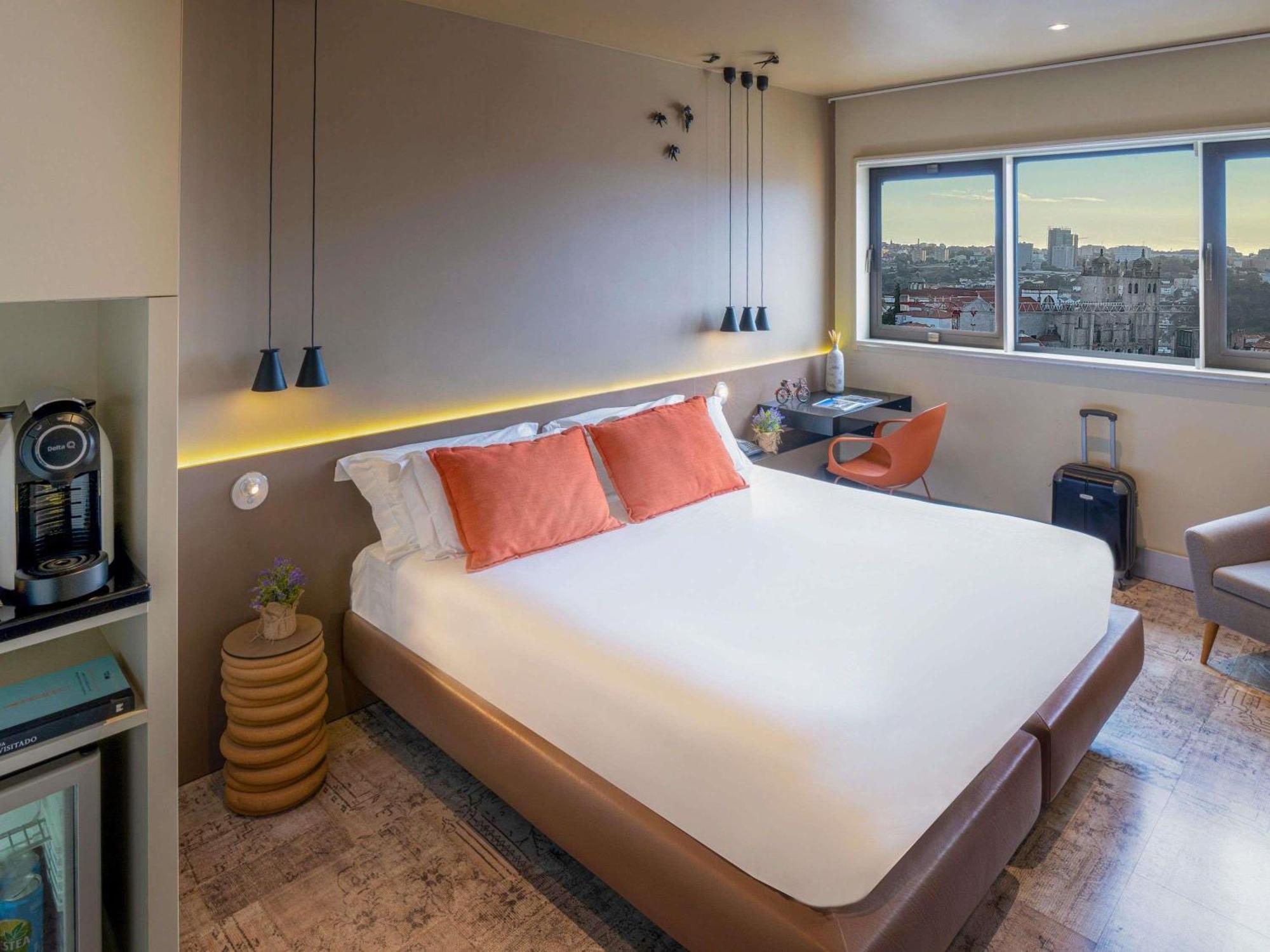 Suite Familiare con Letto King-Size e Divano-Letto