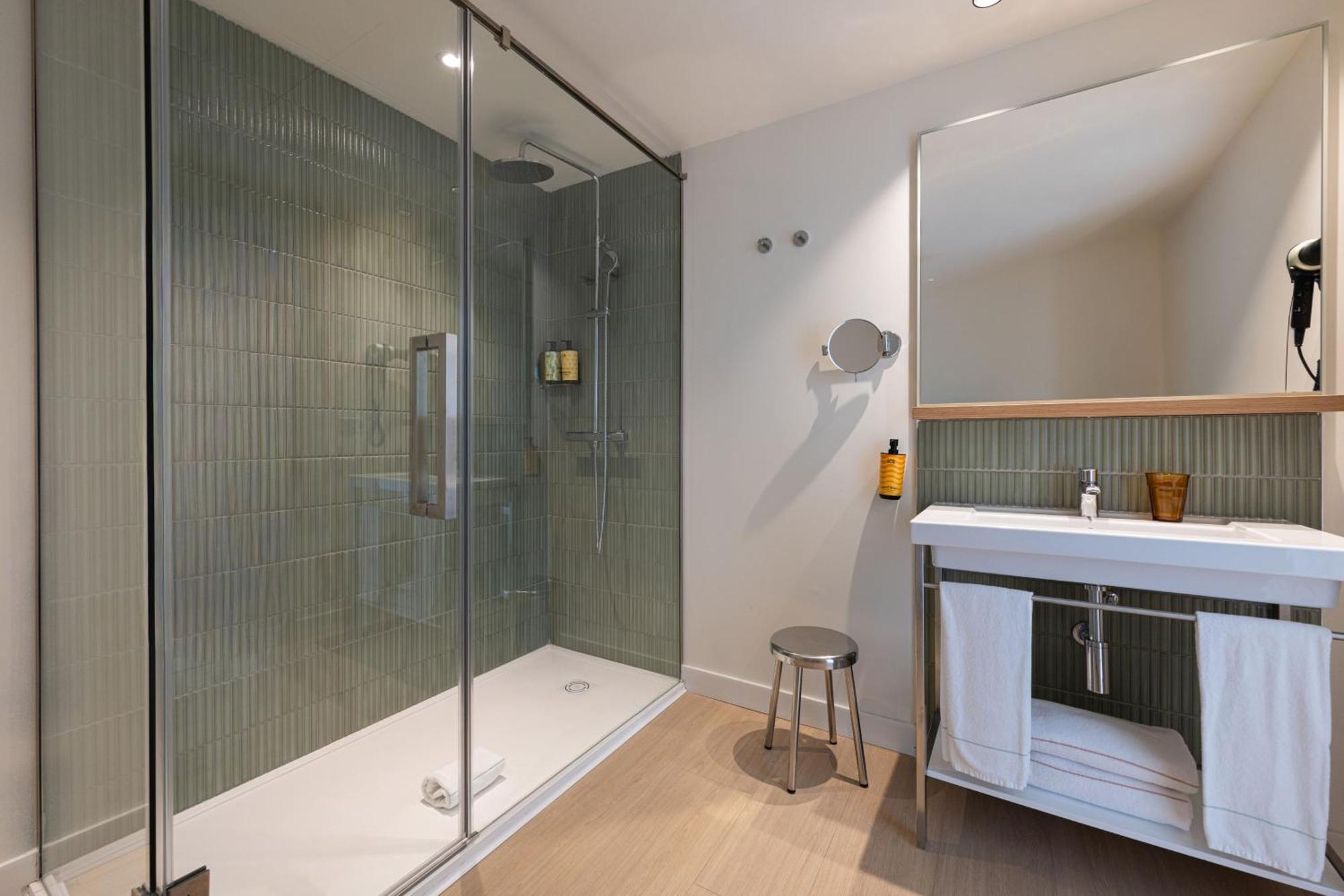 Sol Suite Frontal Sea View