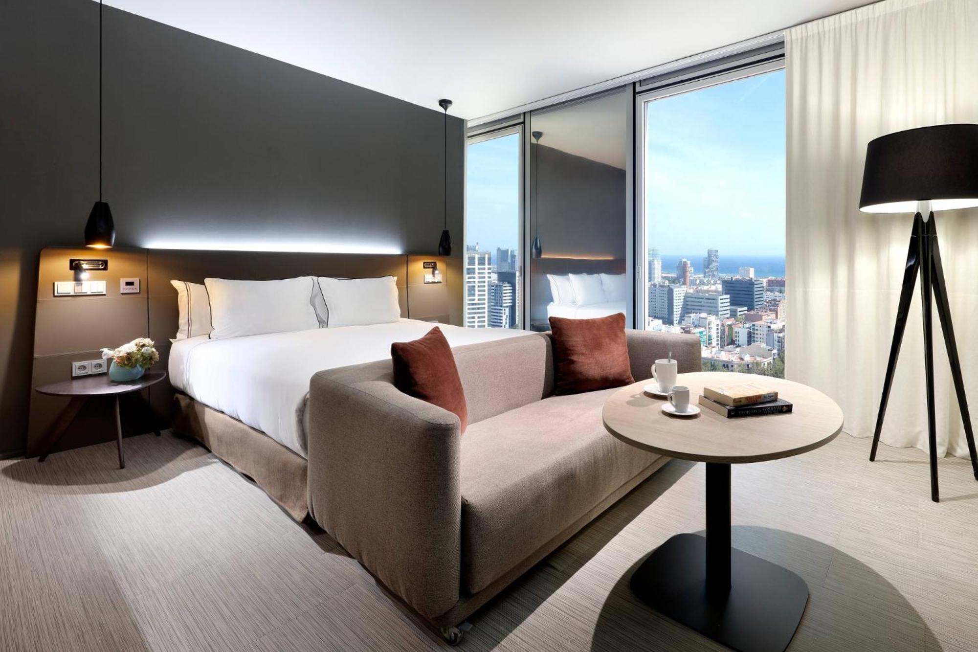 The Level Suite Sea View