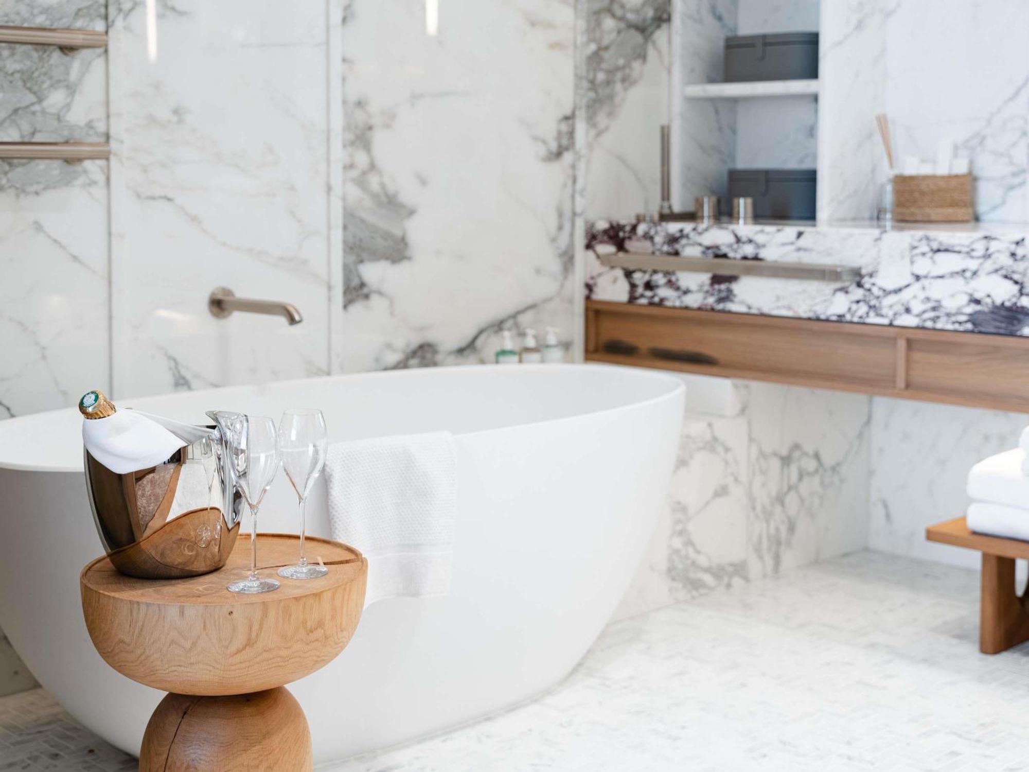 Signature Suite