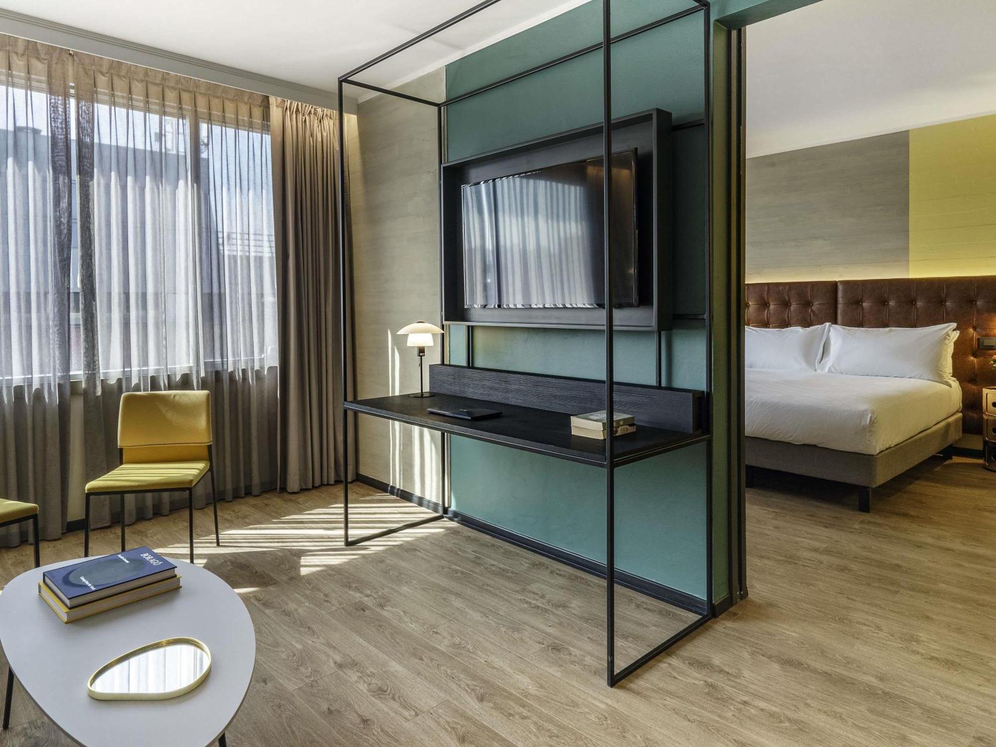 Executive Suite