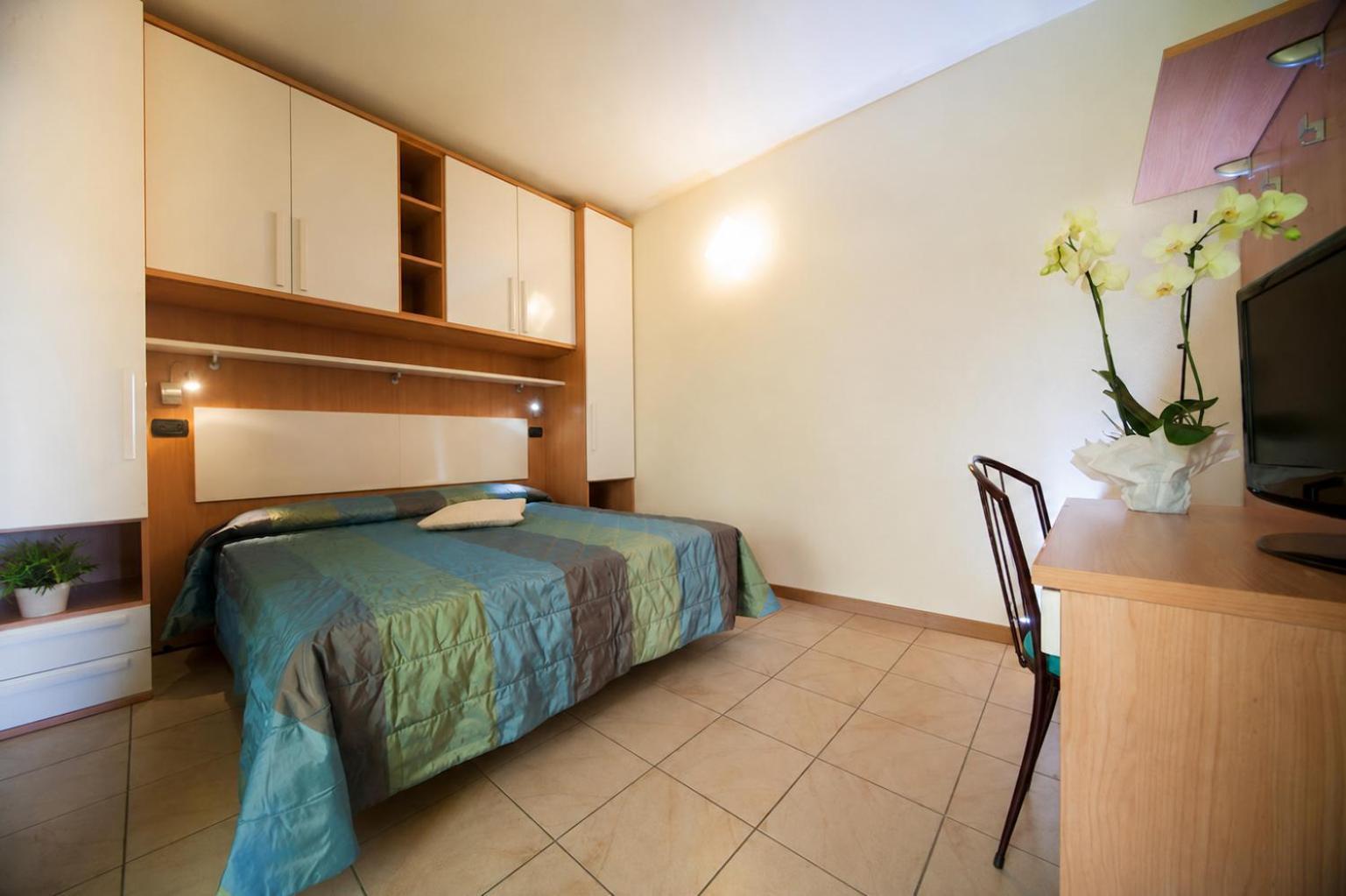 One-Bedroom Apartment veranda