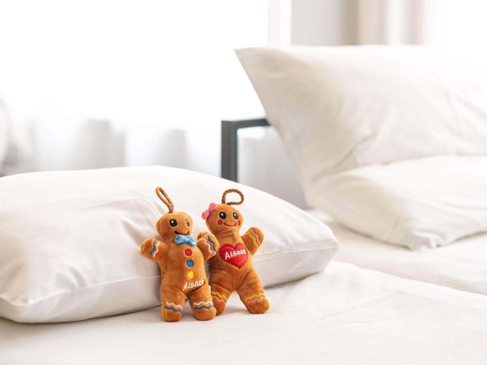 Suite Superior con cama grande y sofá cama