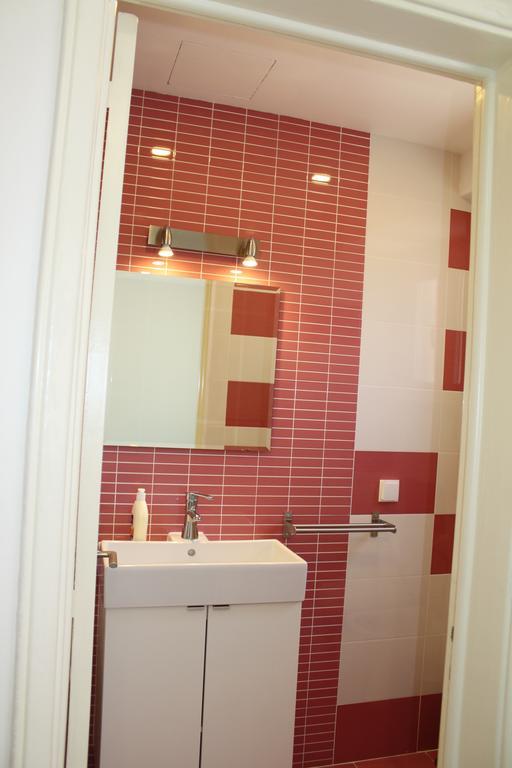 Deluxe Double Room Shower,184542783:JPEG