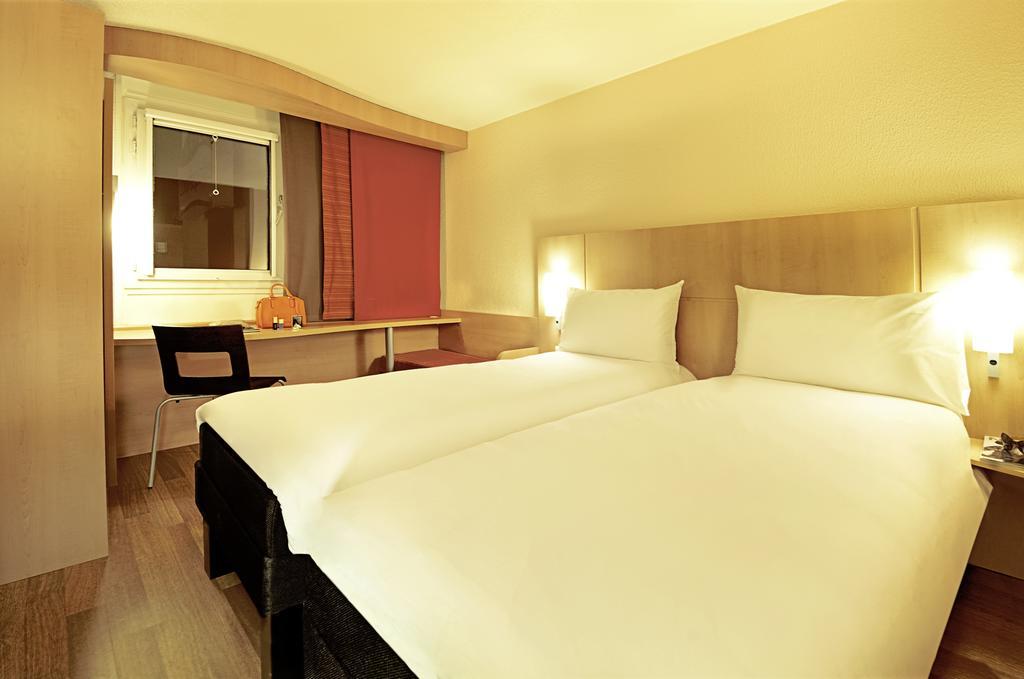 Standard Room 2 Single Beds,1770515493:JPEG