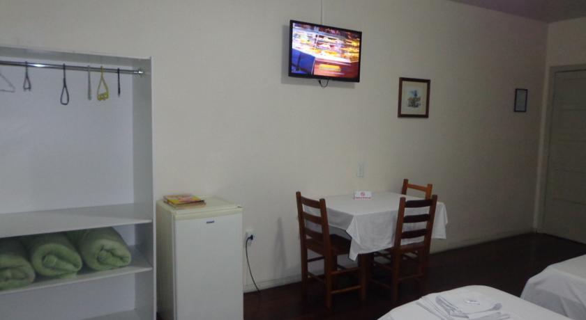 Quarto Família com Cama de Casal e 2 de Solteiro