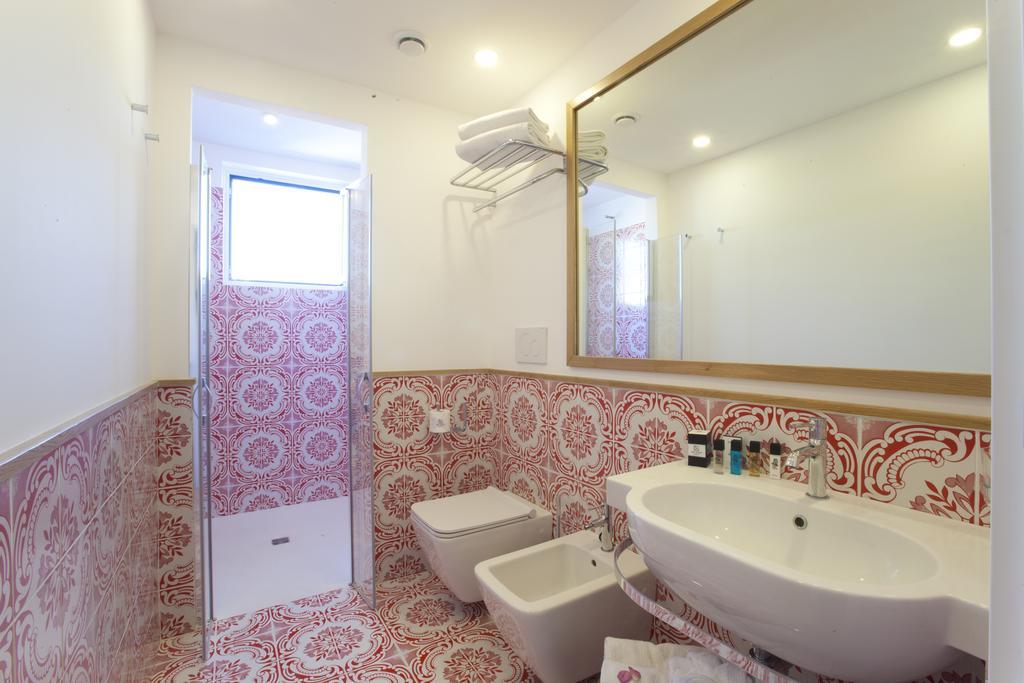 Junior Suite,705057820:JPEG