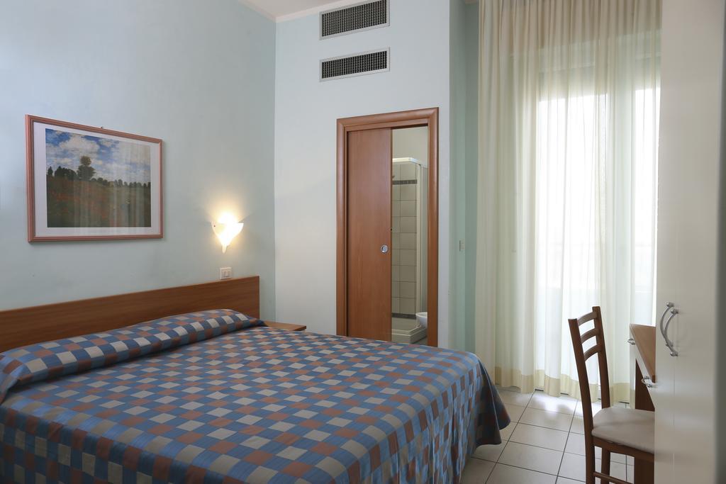 Double or Twin Room Balcony Sea View