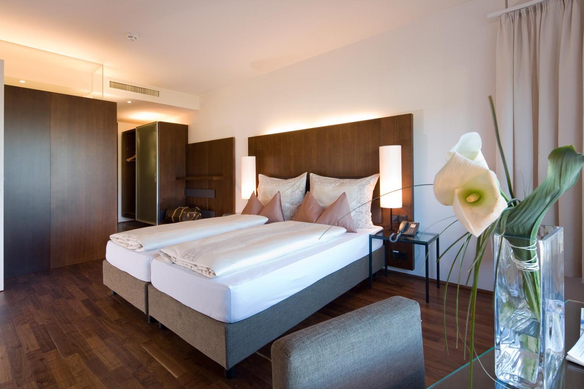 Superior Single Room,287880796:JPEG