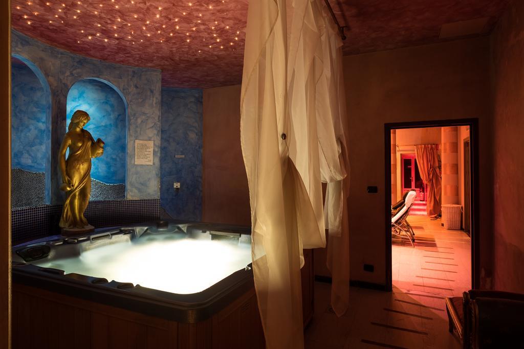 Double or Twin Room Spa Access,193367938:JPEG