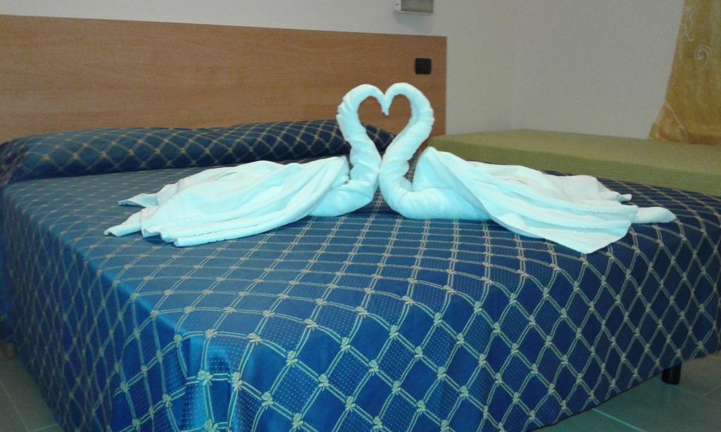 Double or Twin Room,1084326517:JPEG