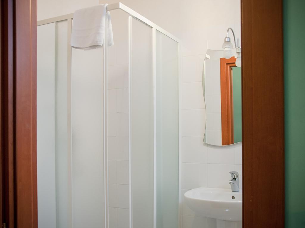 Double Room Private Bathroom,196777126:JPEG