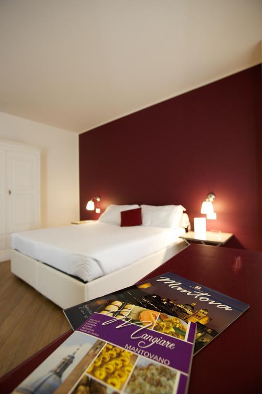 Double Room,199000411:JPEG