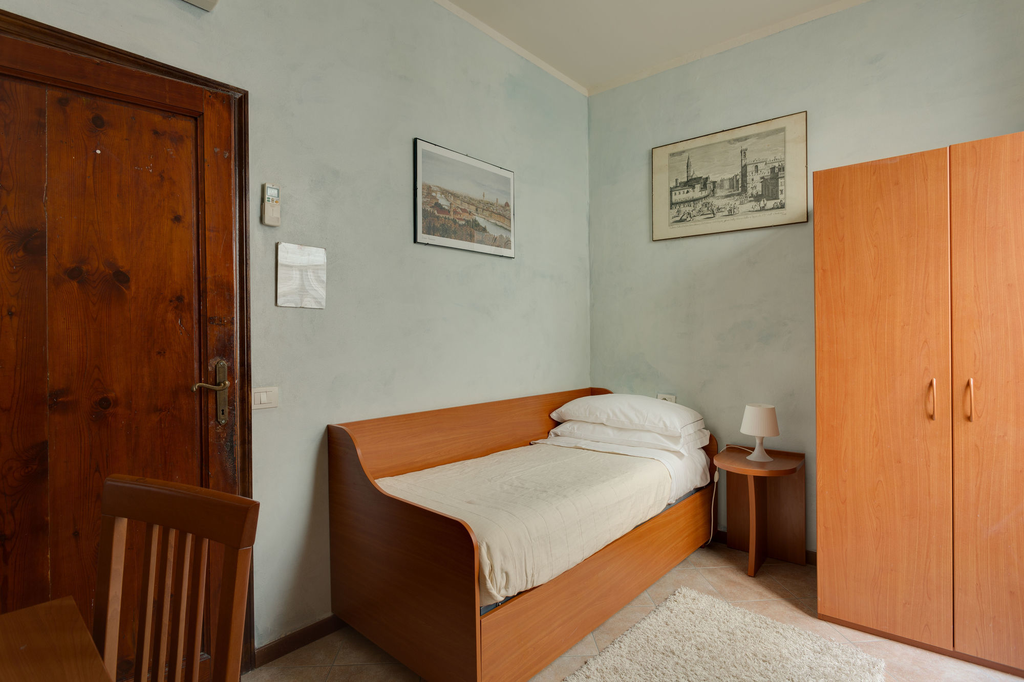 Single Room with Shared Bathroom,1580505929:JPEG