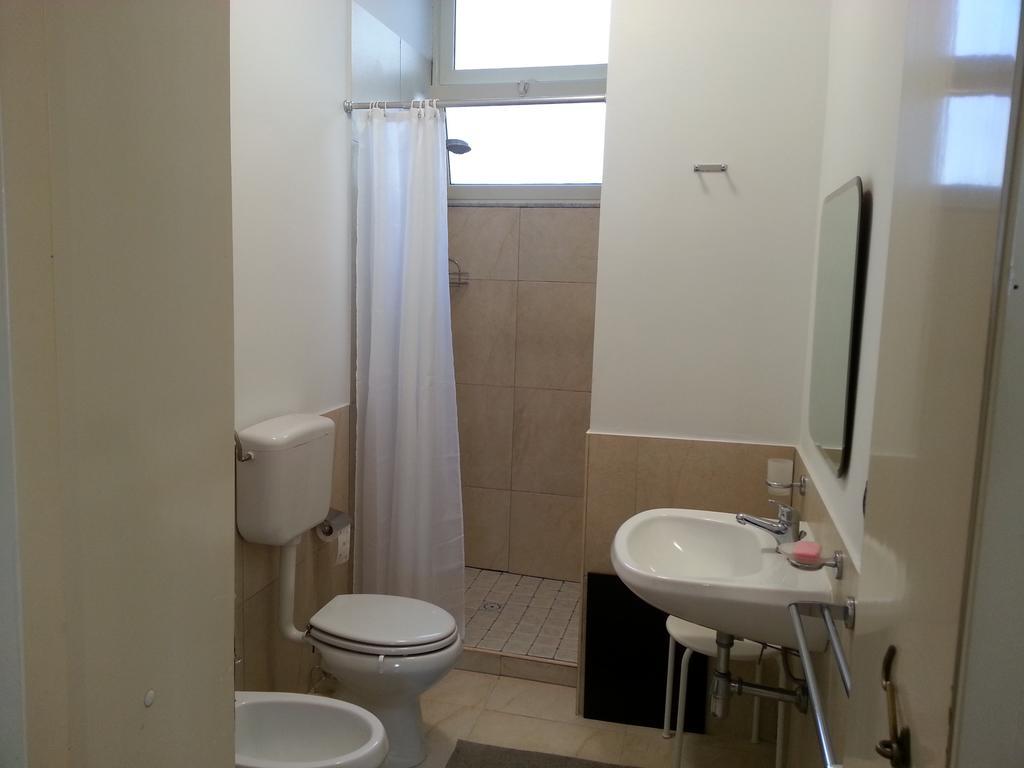 Camera Matrimoniale Standard con Bagno in Comune