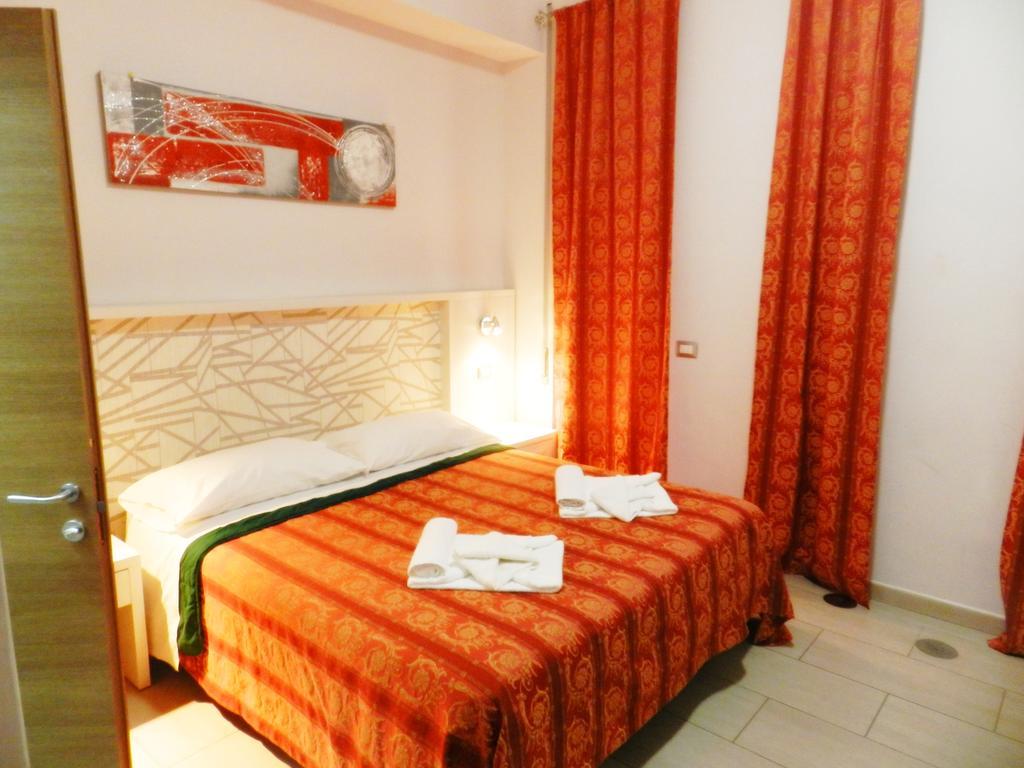 Quarto com Cama de Casal ou 2 de Solteiro