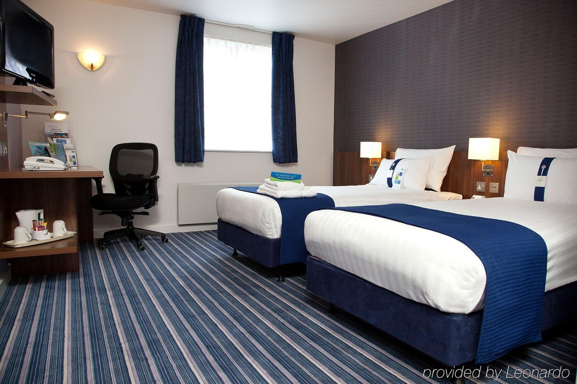 Guest room 1 King Sofa bed,1498610353:JPEG