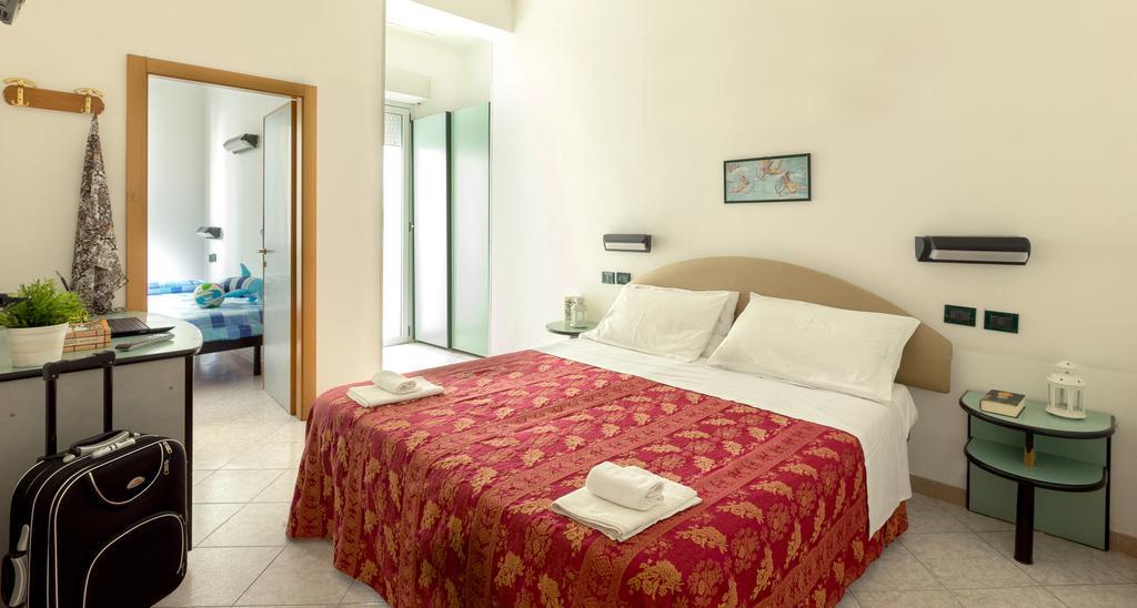 Standard Double Room,213103772:JPEG