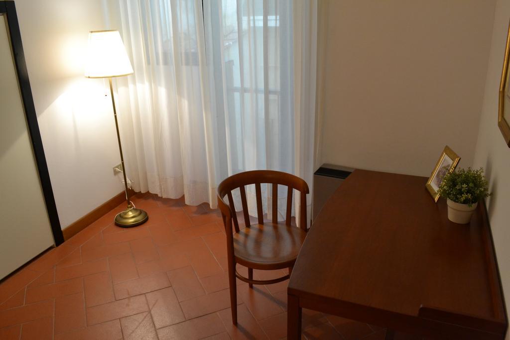 One-Bedroom Apartment Deluxe,215583509:JPEG