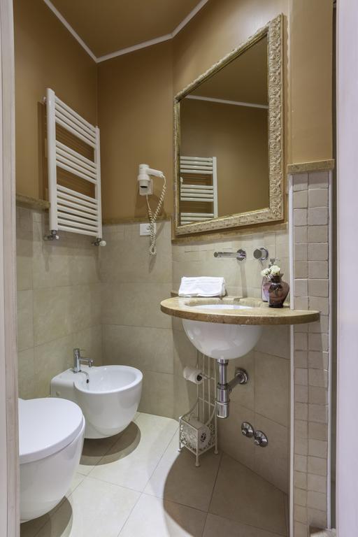 Single Room,215925089:JPEG