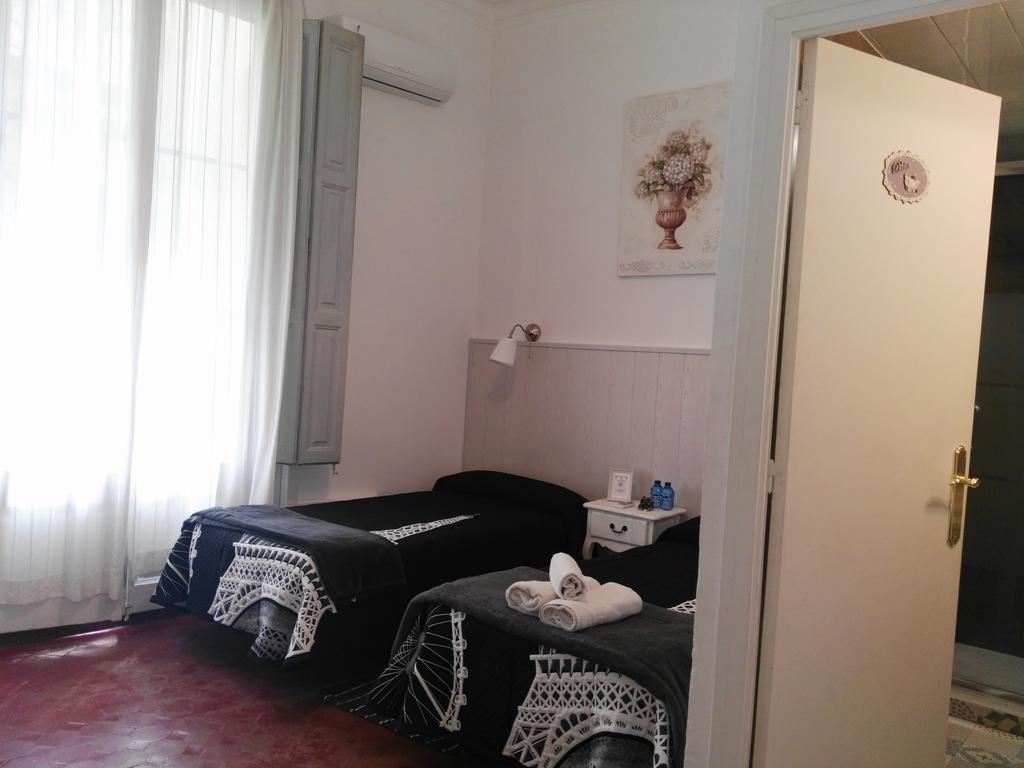 Twin Room,215955821:JPEG