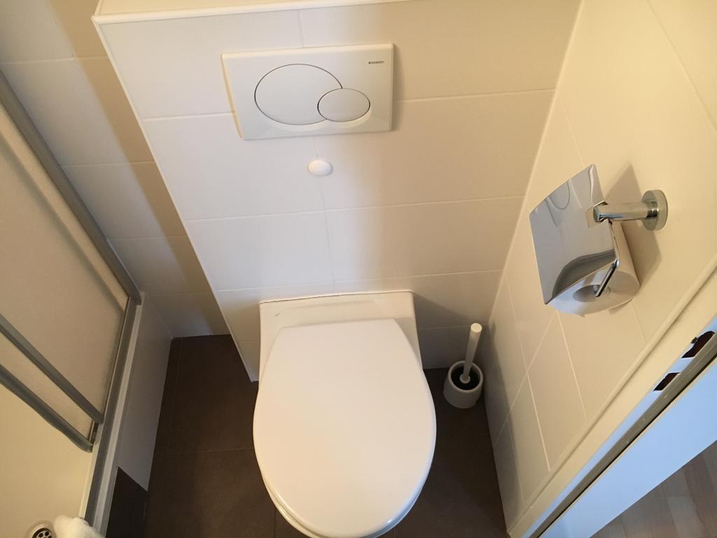 Standard Queen Room,216337943:JPEG