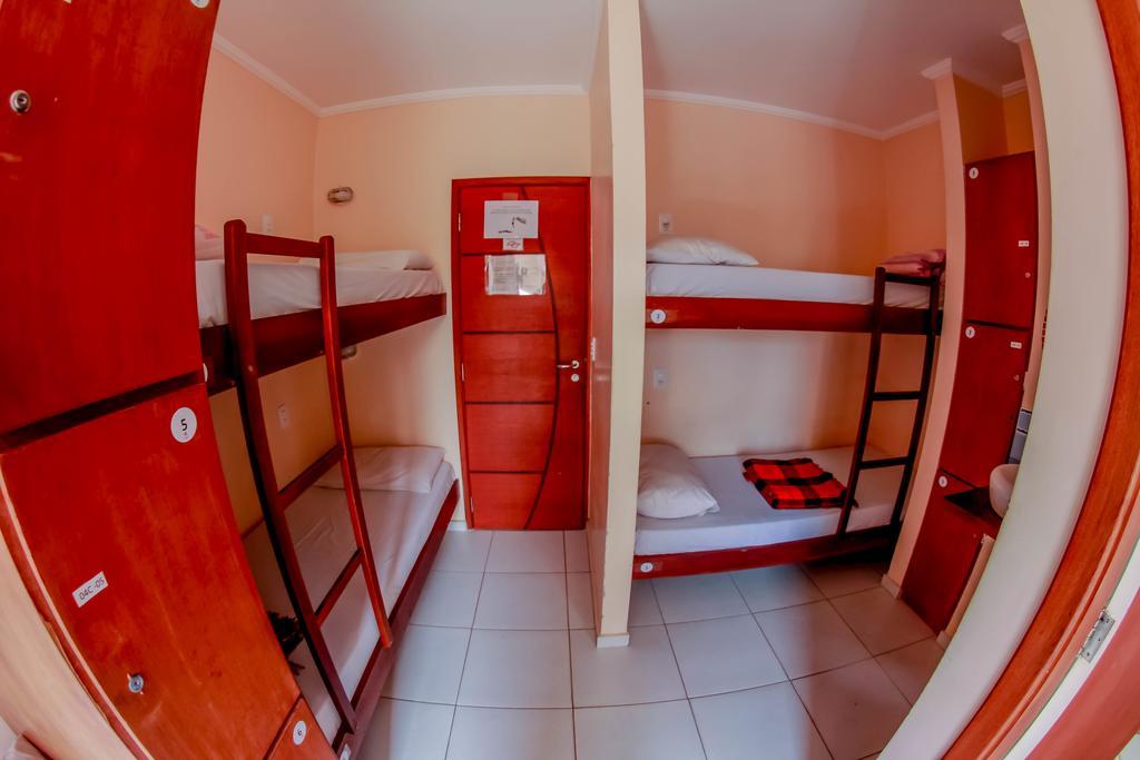 Cama em Beliche em Dormitório Masculino