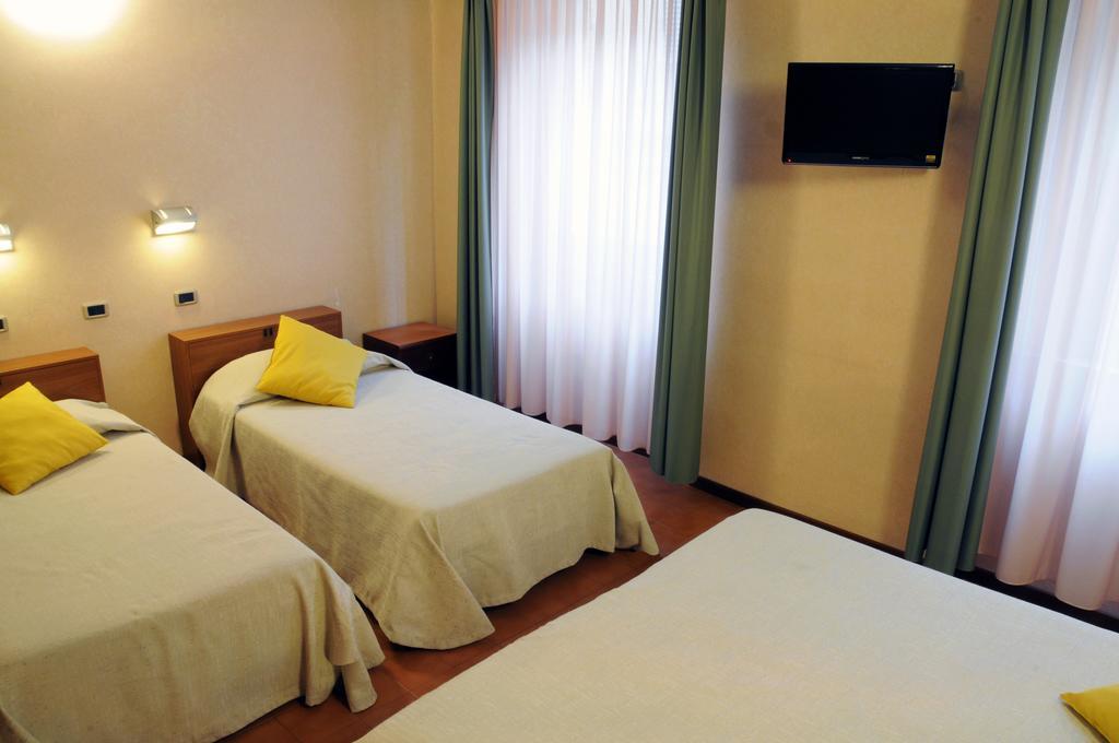 Classic Triple Room,217177751:JPEG