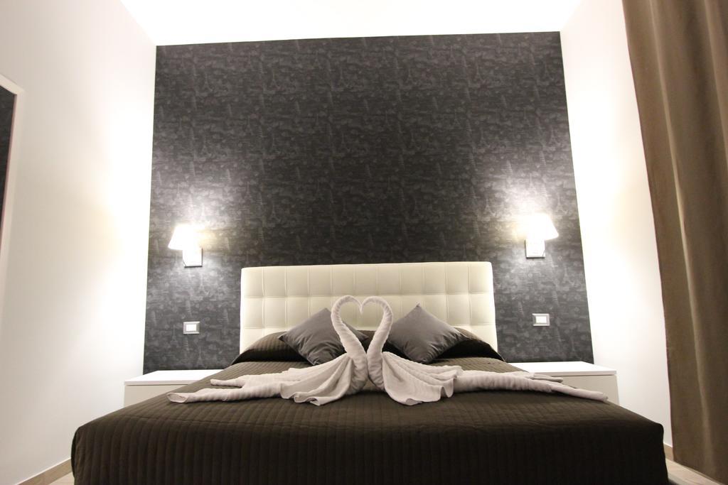 Deluxe Quadruple Room,214450862:JPEG