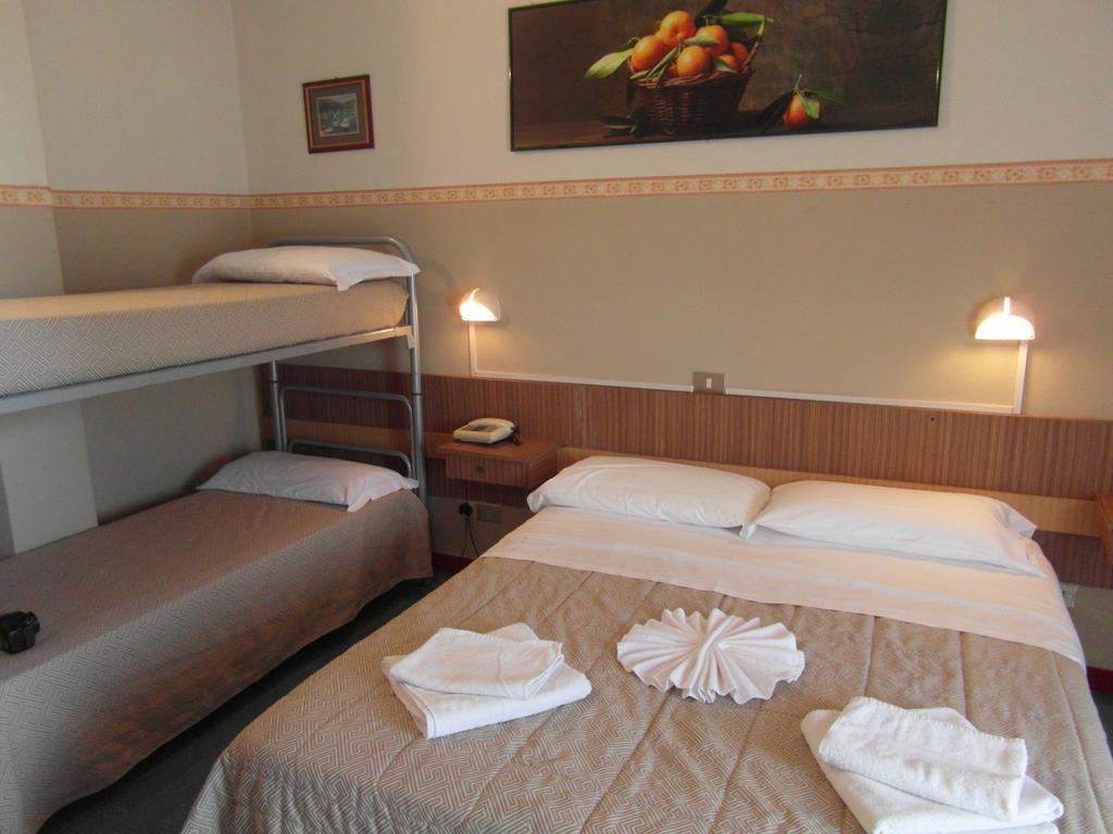 Quadruple Room,1091258610:JPEG