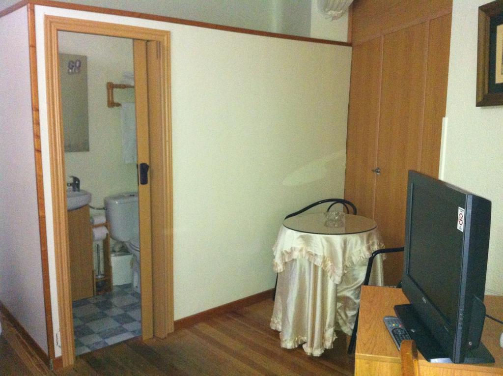 Double or Twin Room Private Bathroom,463837794:JPEG