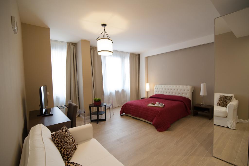 Junior Suite,1534665886:JPEG