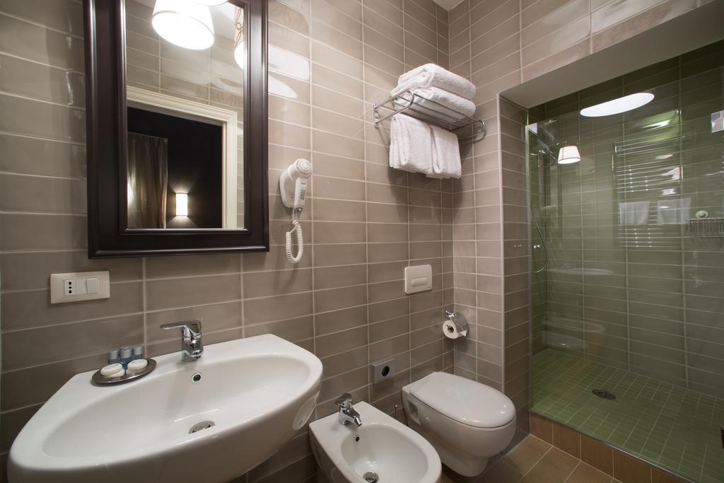 Deluxe Double or Twin Room City View,822845660:JPEG