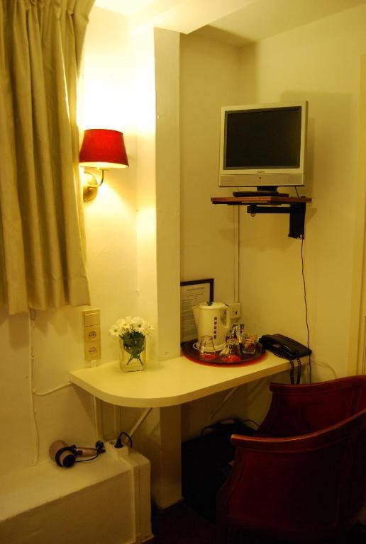 Budget Twin Room,925653064:JPEG