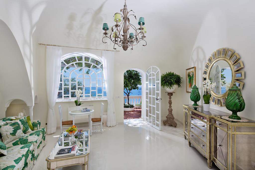 Appartamento con 2 Camere da Letto, Terrazza e Vista Mare